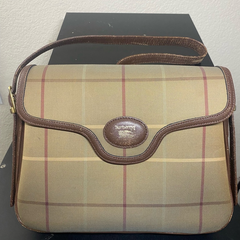 Vintage burberry’s nova check shoulder bag